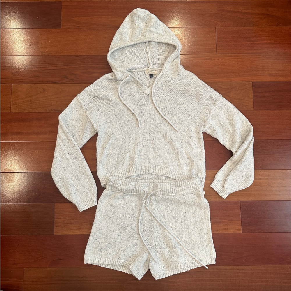 Universal Thread - Cozy Knit Hoodie Sweater Set - Size Medium